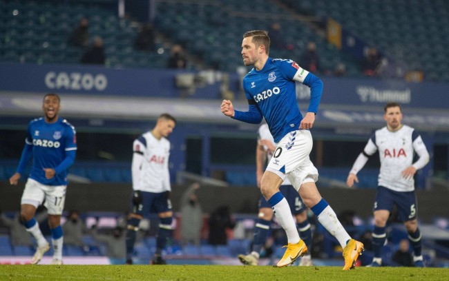 入关键进球 入关键进球